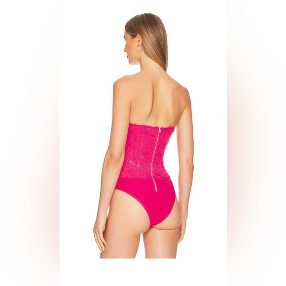 Bardot Oskar Lace Bodysuit in Hot Pink in XL - Picture 4 of 10